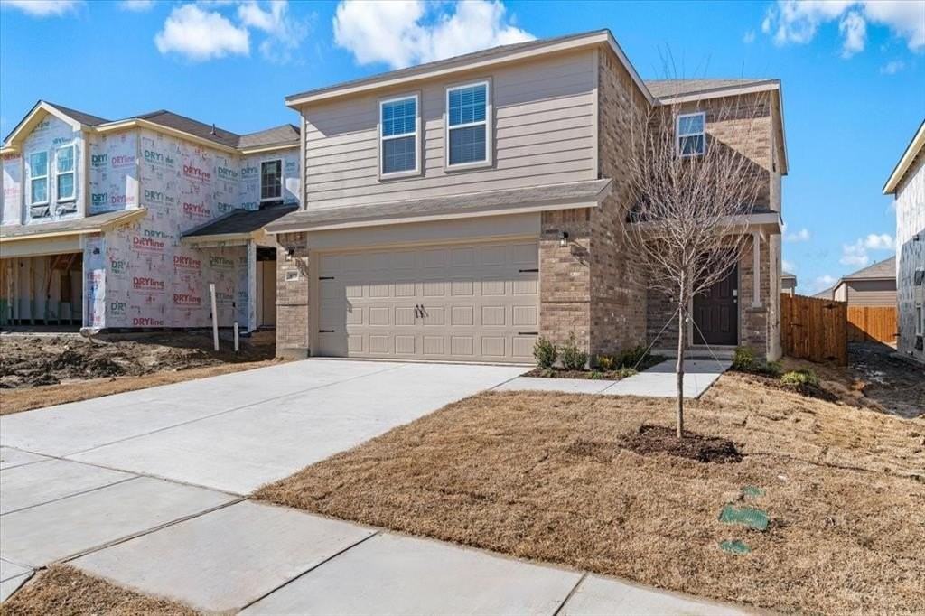 822 Breakwater Dr - Photo 4 of 31