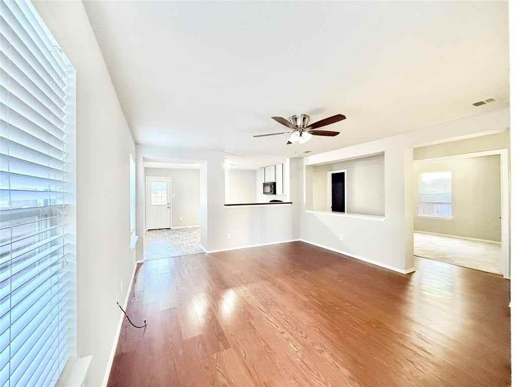 5912 Ridge Lake Dr - Photo 5 of 29