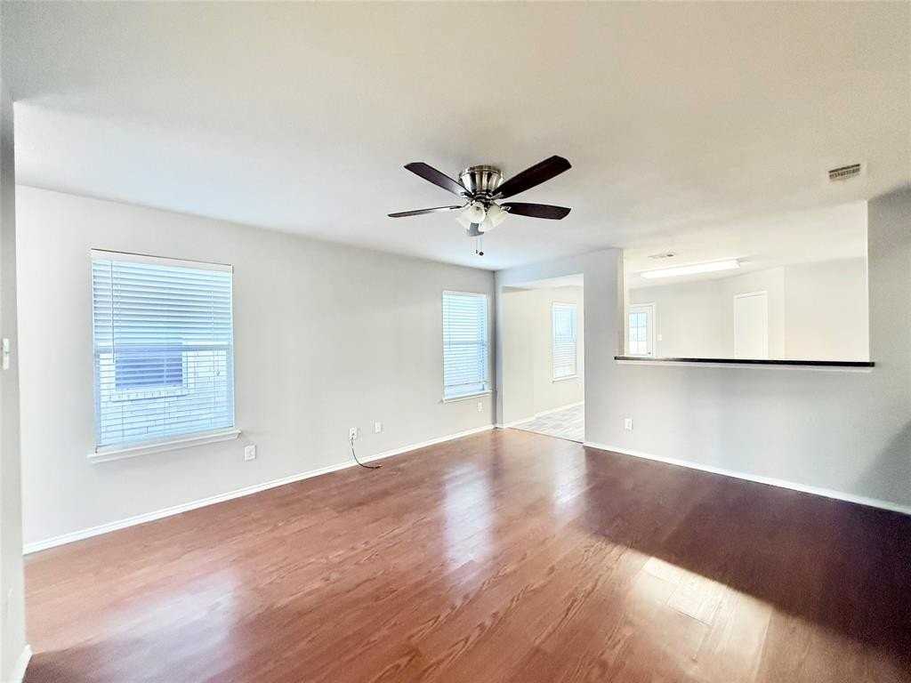 5912 Ridge Lake Dr - Photo 6 of 29