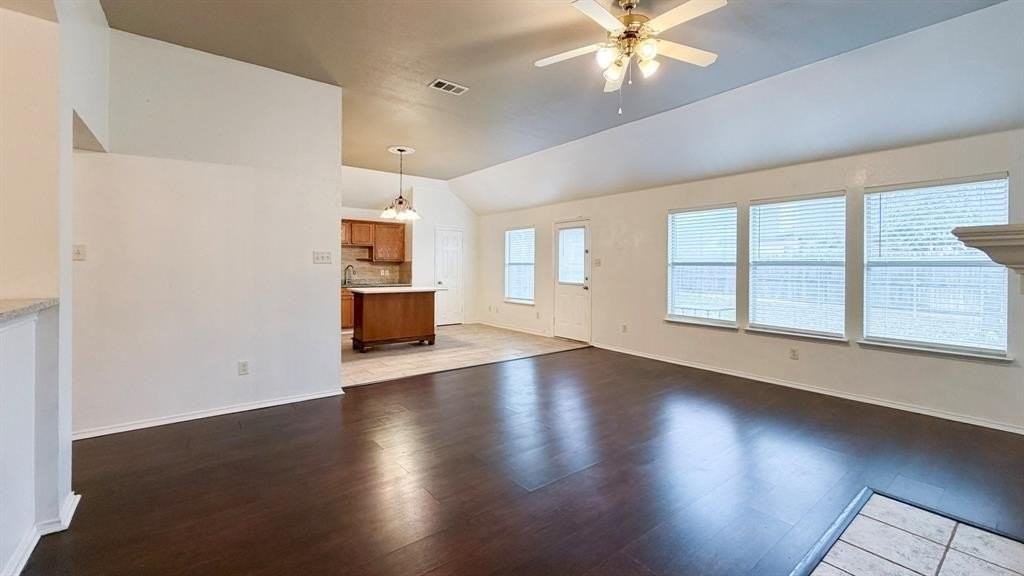 1213 Maple Terrace Dr - Photo 7 of 20