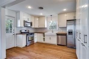 9539 Peninsula Dr - Photo 4 of 11