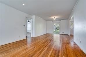 9539 Peninsula Dr - Photo 6 of 11