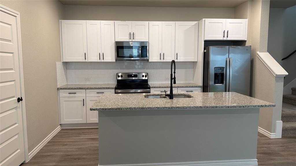 813 Vine St #122 - Photo 2 of 16