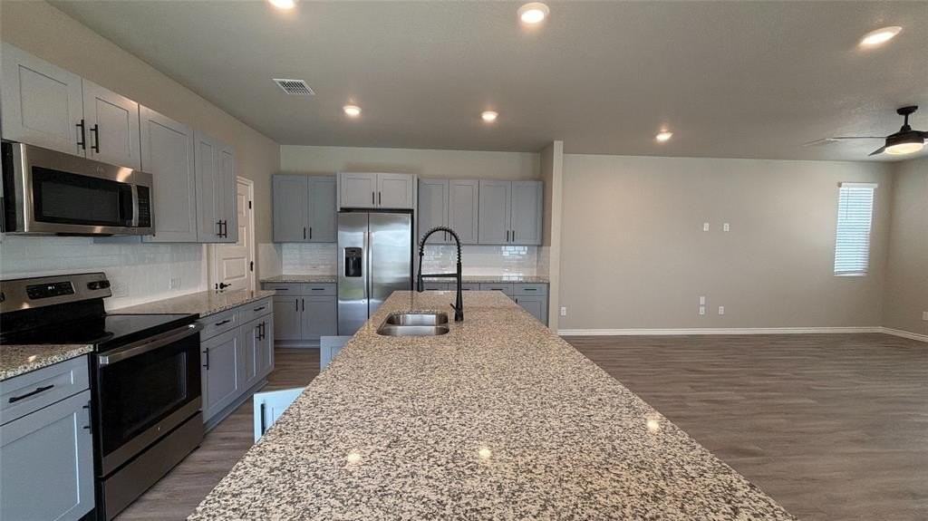 713 16th St #159 - Photo 3 of 18