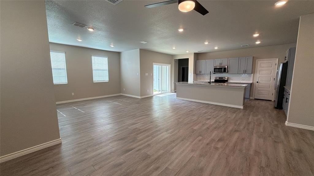 713 16th St #159 - Photo 5 of 18