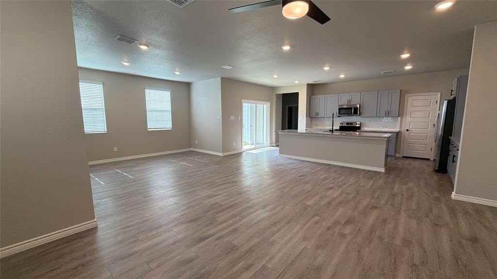 724 Vine St #165 - Photo 6 of 19