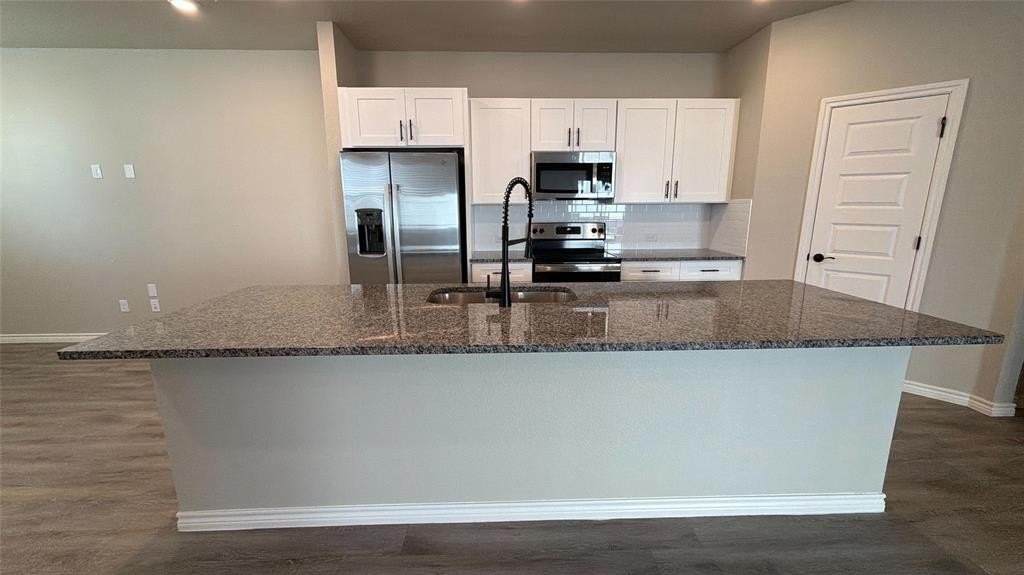 916 16th St #54 - Photo 3 of 14