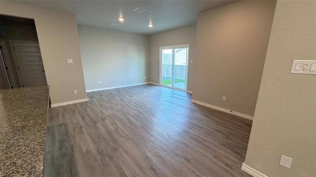 916 16th St #54 - Photo 5 of 14