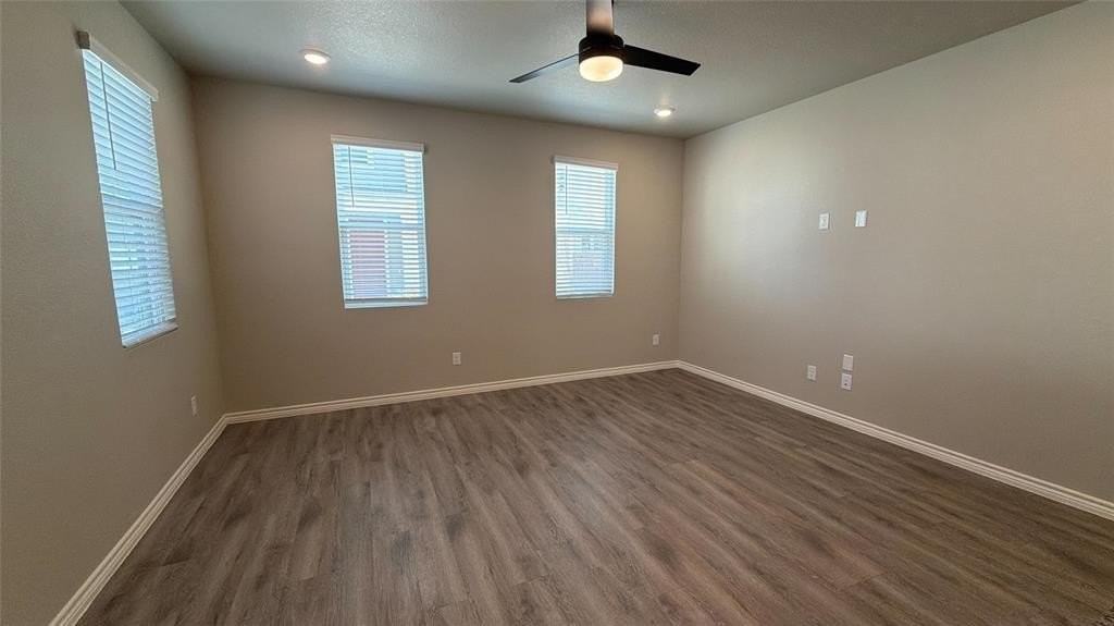 916 16th St #54 - Photo 6 of 14