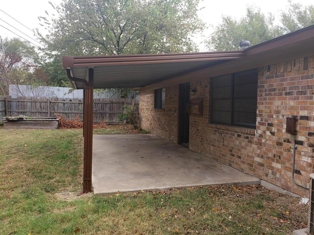 1207 Alpine St - Photo 5 of 7