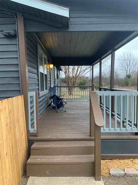 Crockett St - Photo 6 of 15