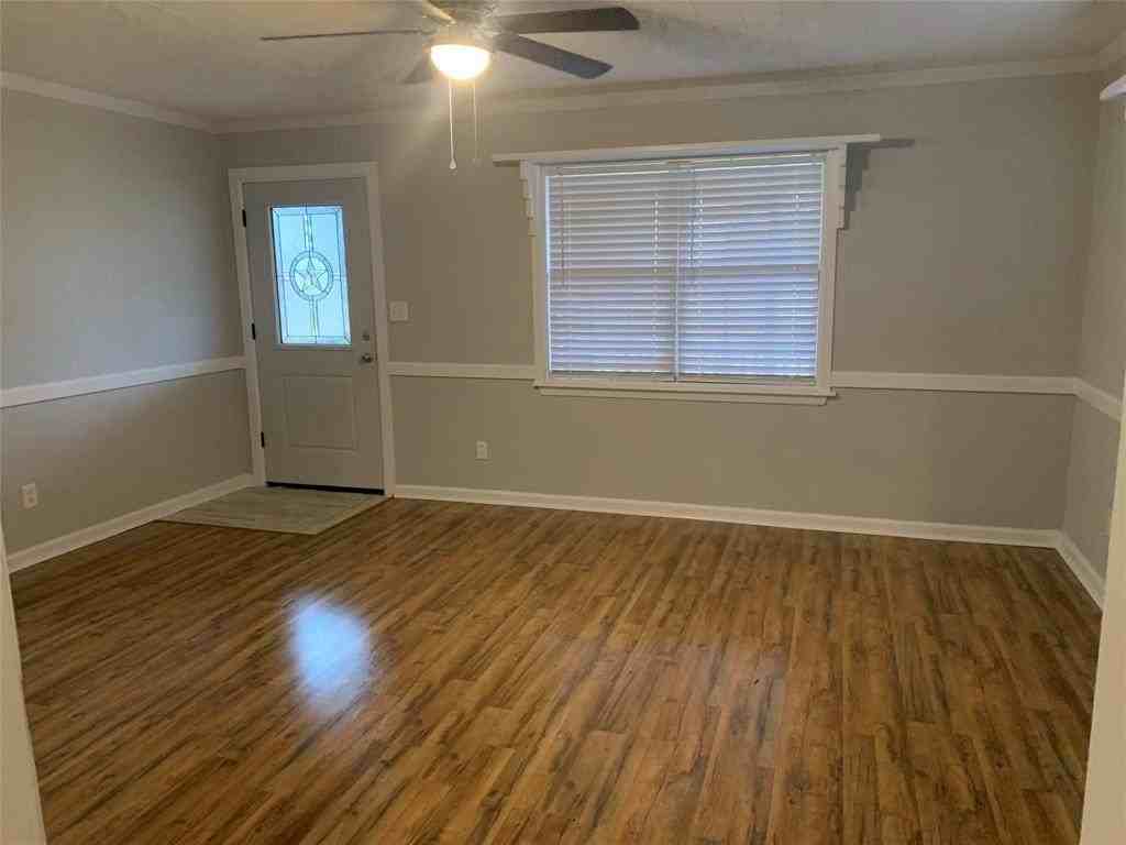 Crockett St - Photo 7 of 15