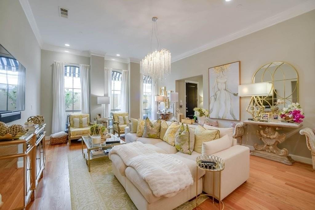 2300 Leonard St #100 - Photo 6 of 33