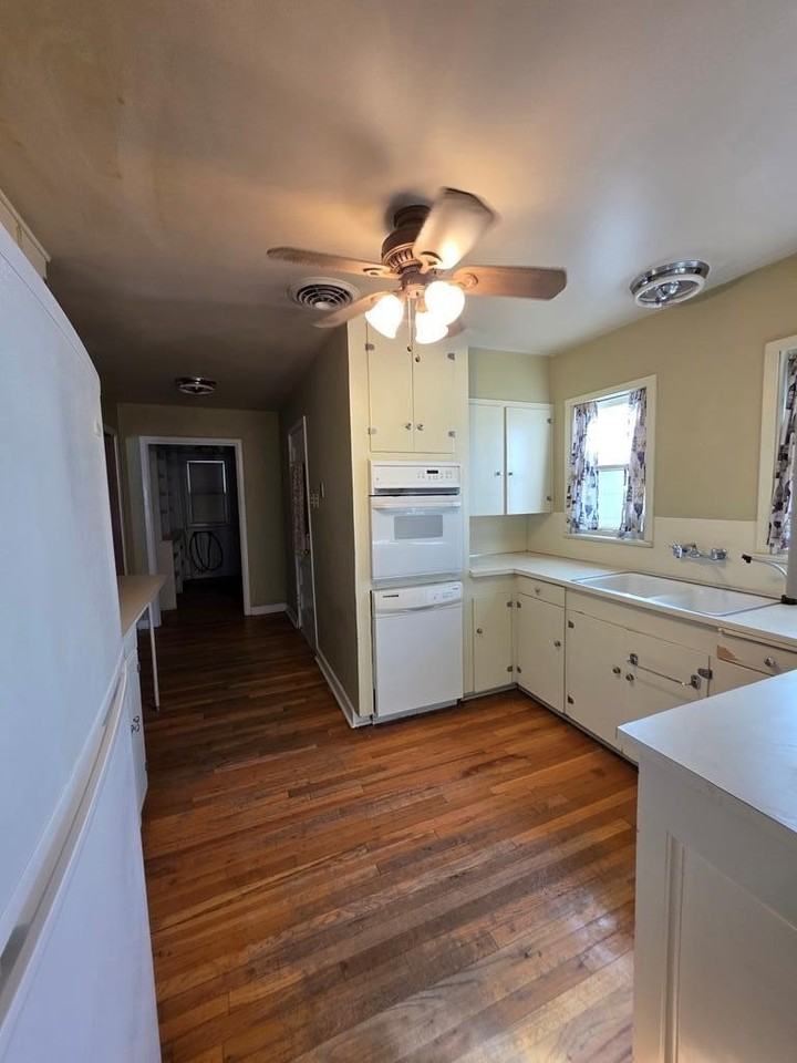 515 Storey Ave - Photo 4 of 15