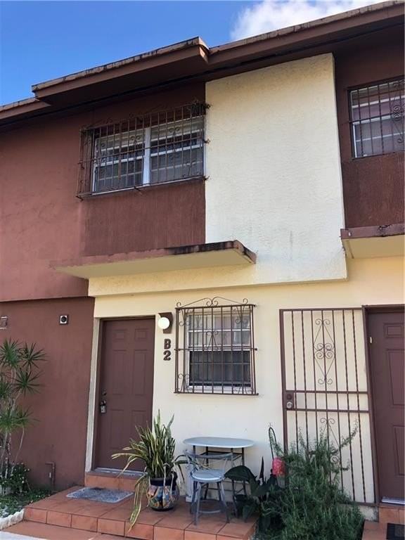 21 Sw 109th Ave #2B - Photo 2 of 27