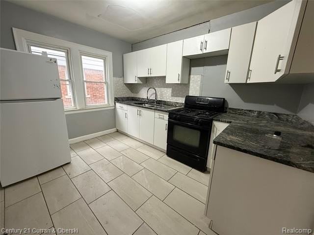 7261 Rutherford St - Photo 4 of 19