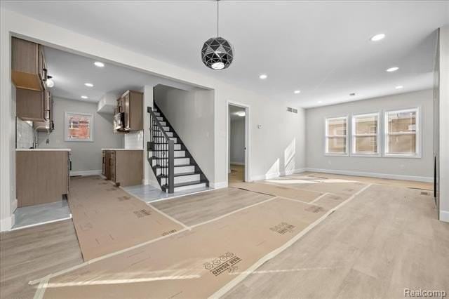 16200 Parkside St - Photo 7 of 32