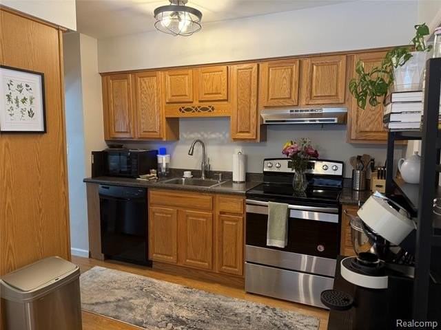 4430 Green Lake Rd - Photo 4 of 15