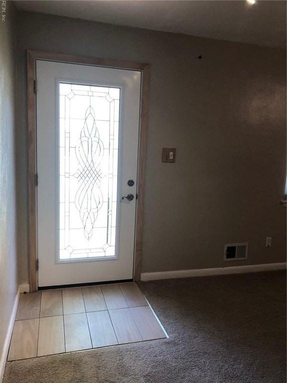 844 Hopwood Ln - Photo 2 of 16