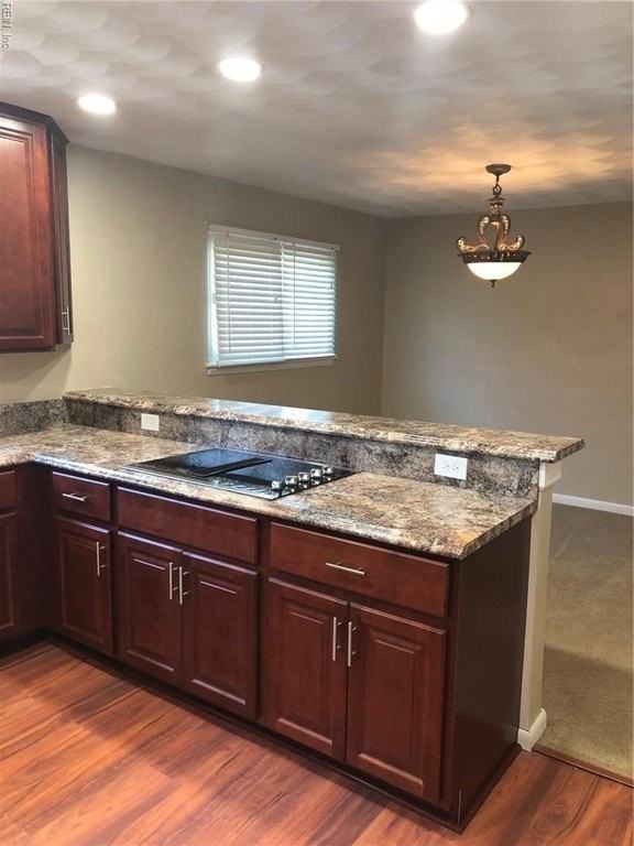 844 Hopwood Ln - Photo 4 of 16