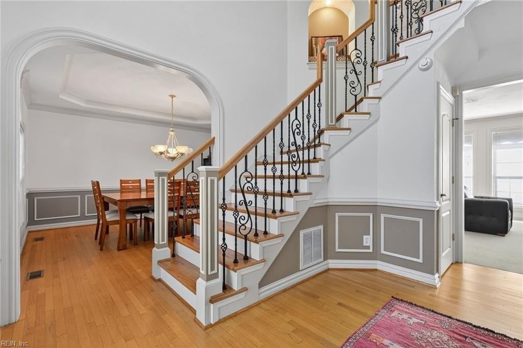 2301 Souverain Ln - Photo 4 of 35