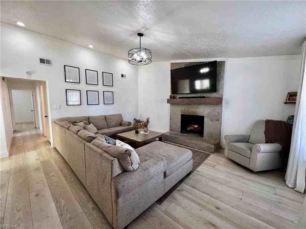 4176 Rainbow Dr - Photo 5 of 16