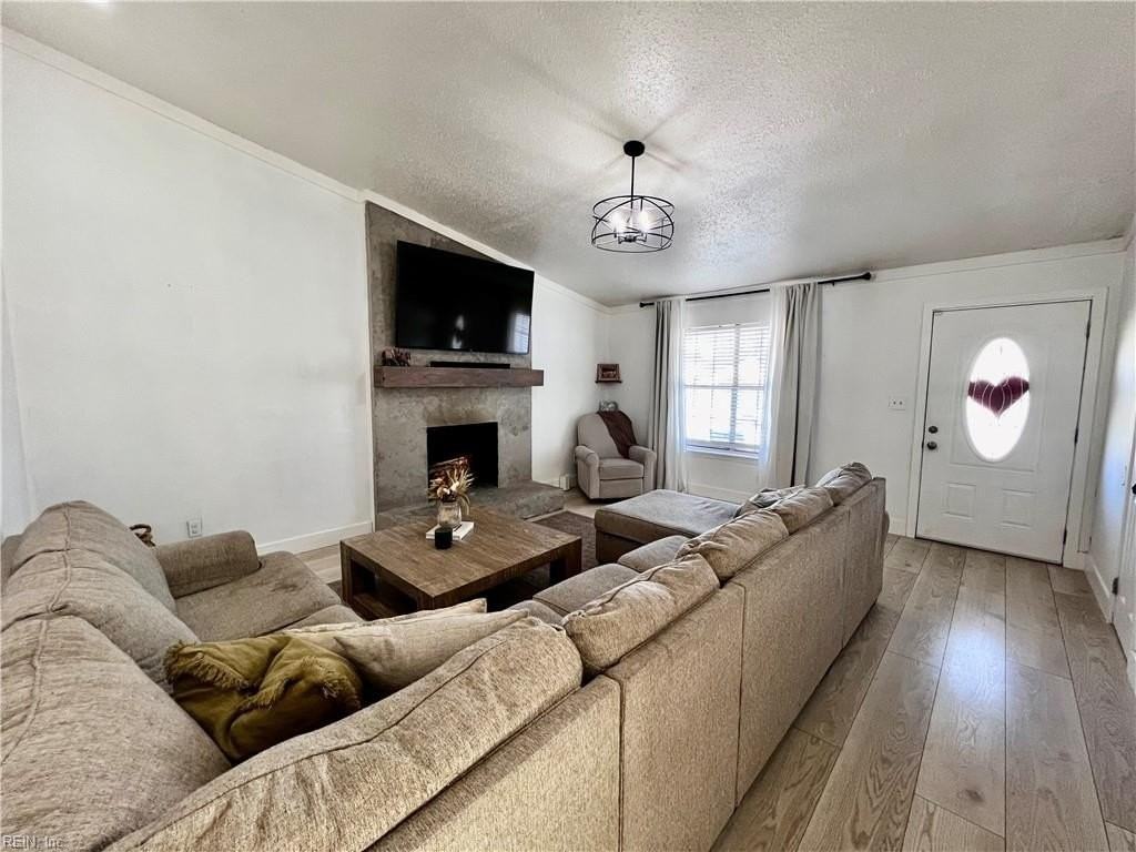 4176 Rainbow Dr - Photo 6 of 16