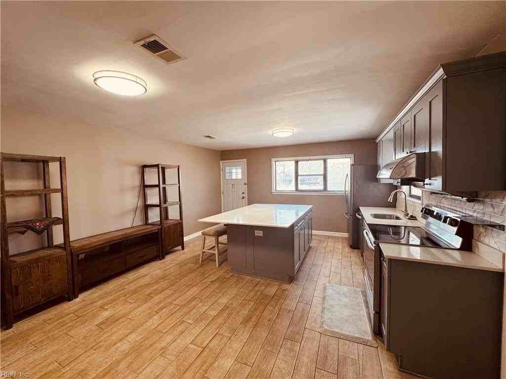 516 Hicks Ave #A - Photo 5 of 26