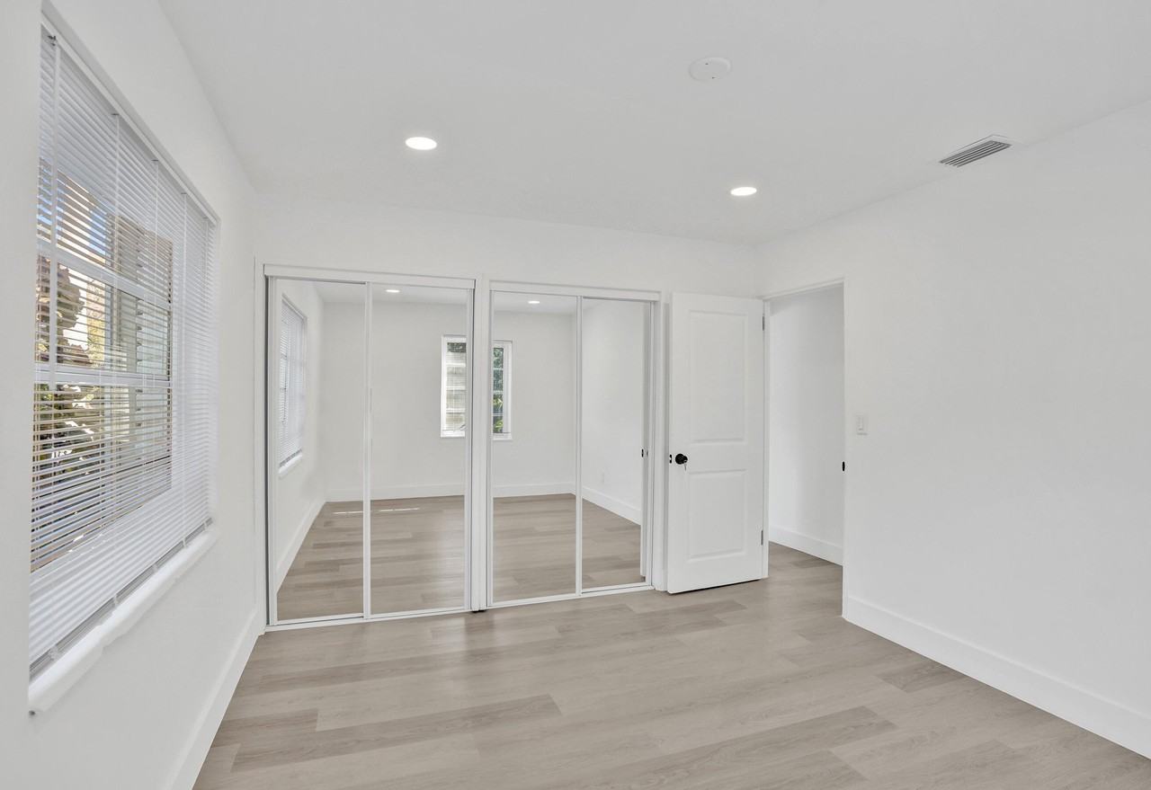 1401 S 16th Ave - Photo 4 of 37