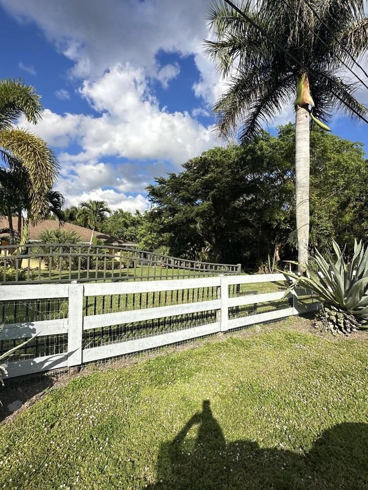 8251 Bowie Way - Photo 5 of 50