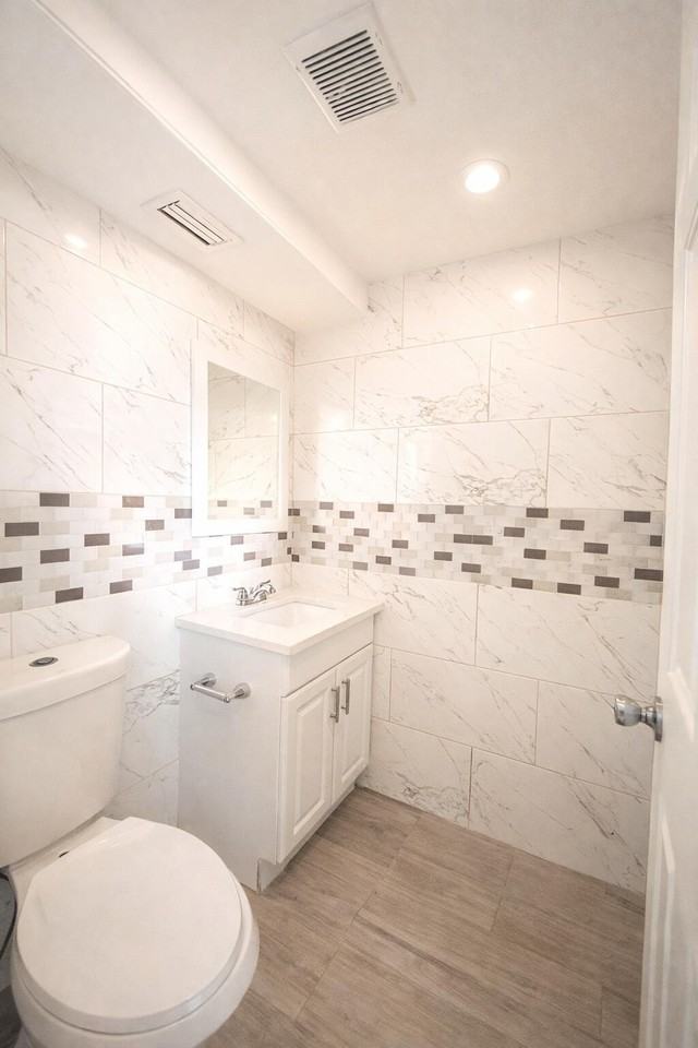 299 Tuscany F #F - Photo 4 of 7