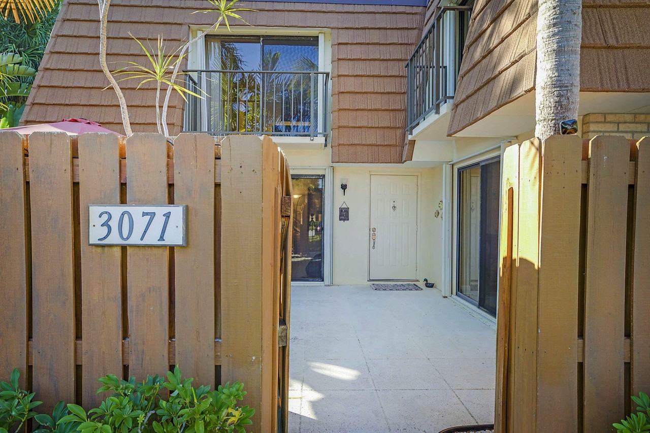 3071 30th Ct - Photo 2 of 50