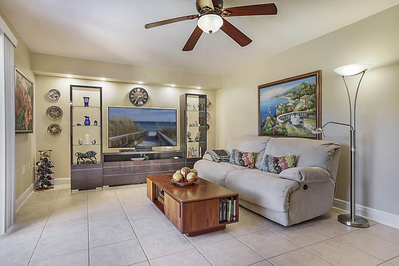 3071 30th Ct - Photo 6 of 50