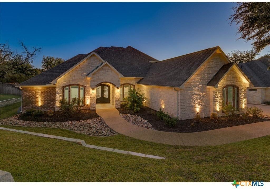 1729 Las Lomas Ct - Photo 2 of 43