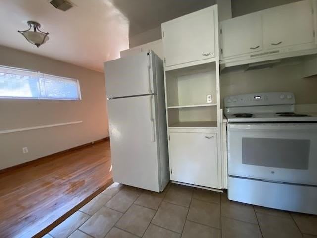 1106 Sandringham Dr - Photo 3 of 10