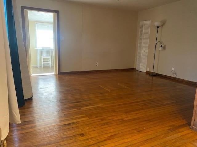 1106 Sandringham Dr - Photo 4 of 10