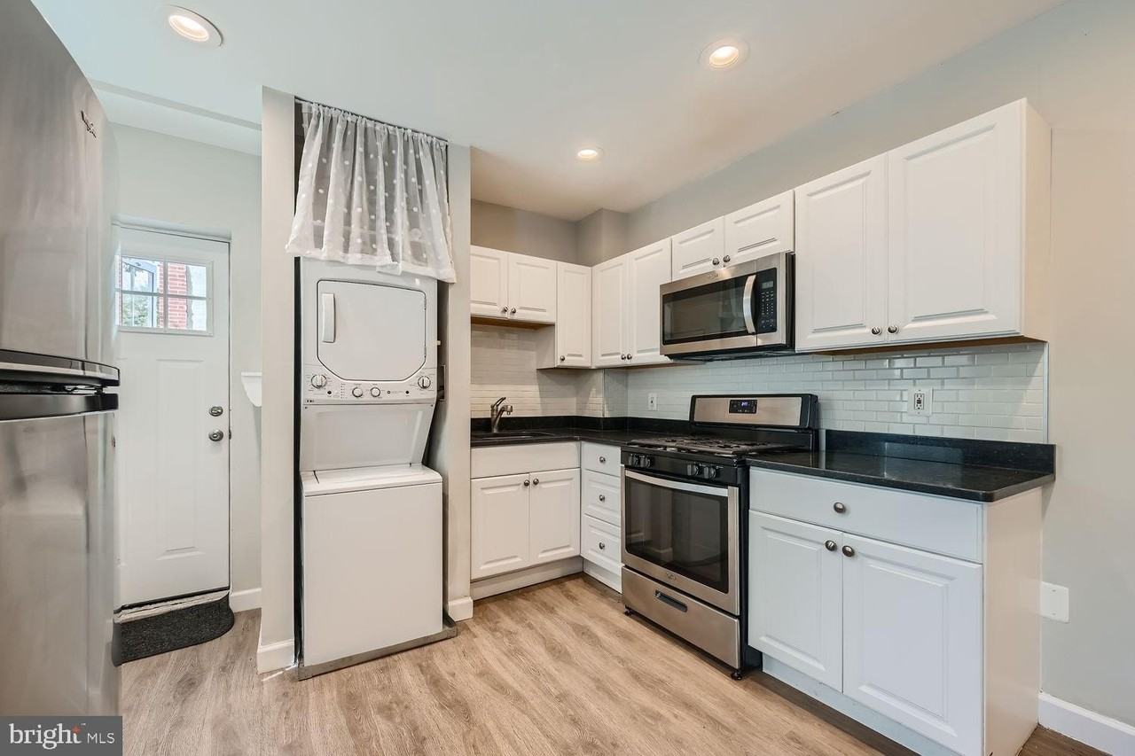 2500 E Fayette St Apt 1 #1 - Photo 2 of 17