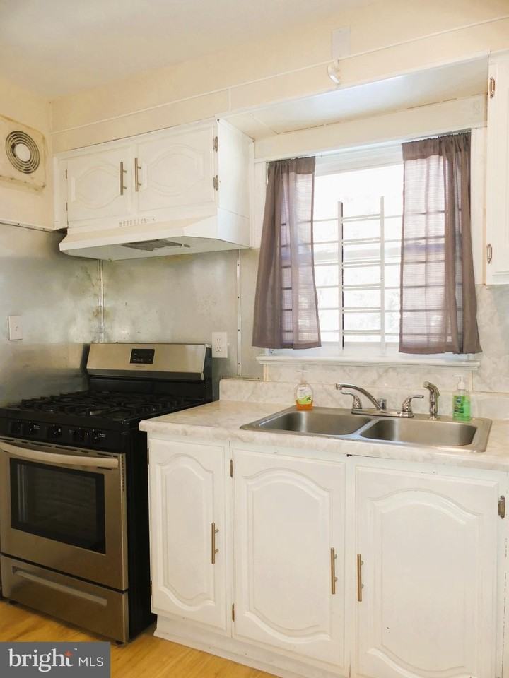 4810 Belle Ave - Photo 4 of 17