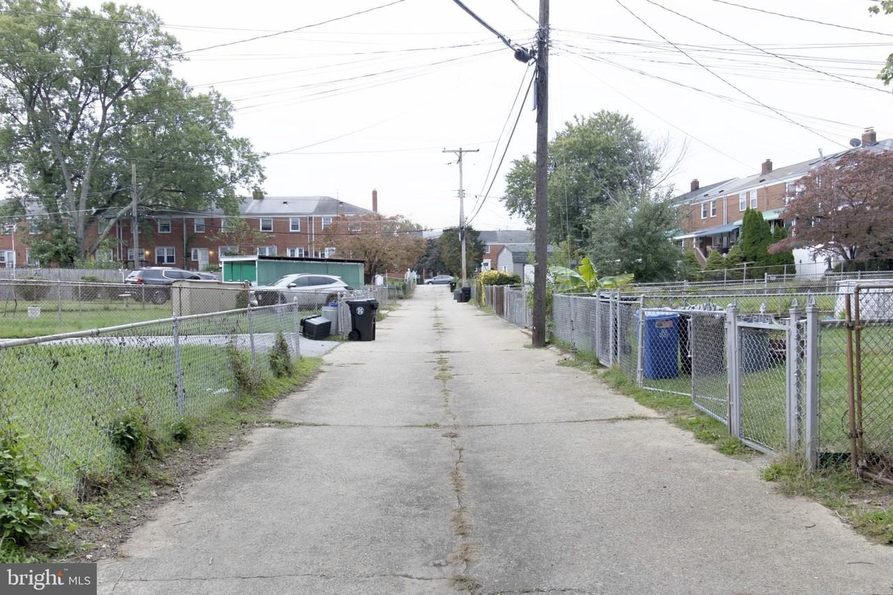 8431 Willow Oak Rd - Photo 4 of 13