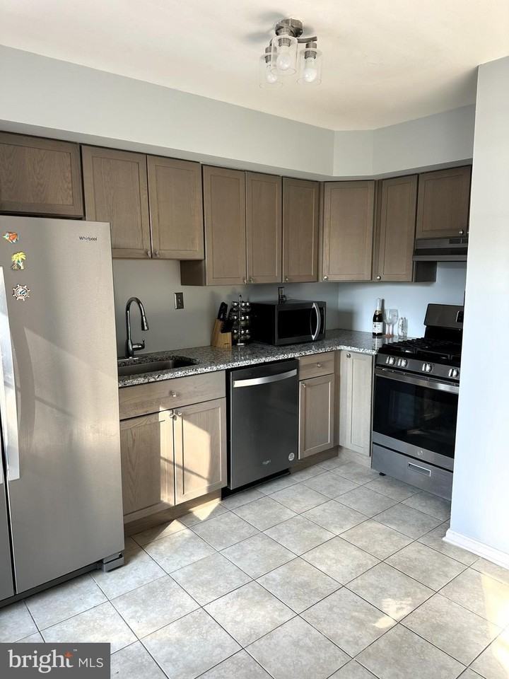 5985 Grand Banks Rd - Photo 6 of 21