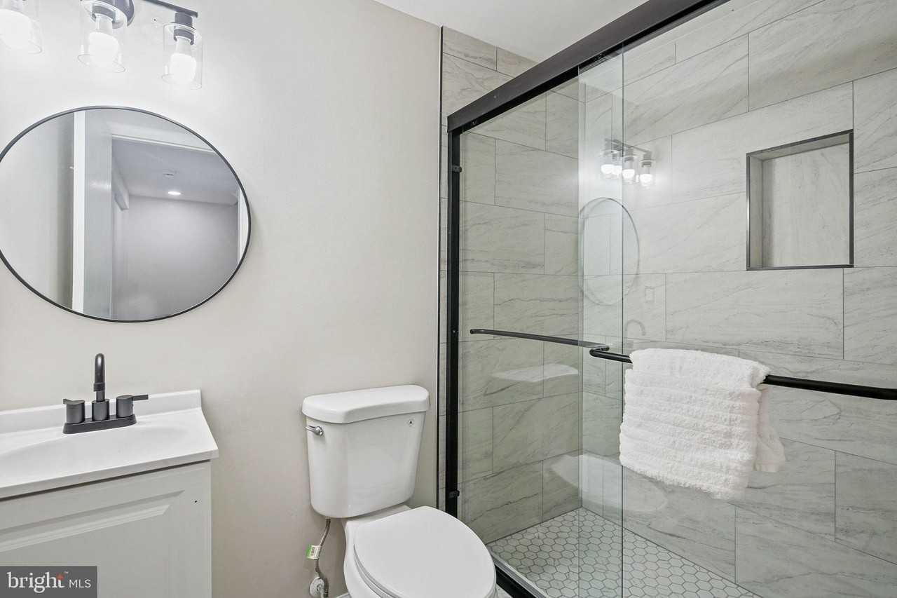 9411 Merryrest Rd Unit B #B - Photo 6 of 25