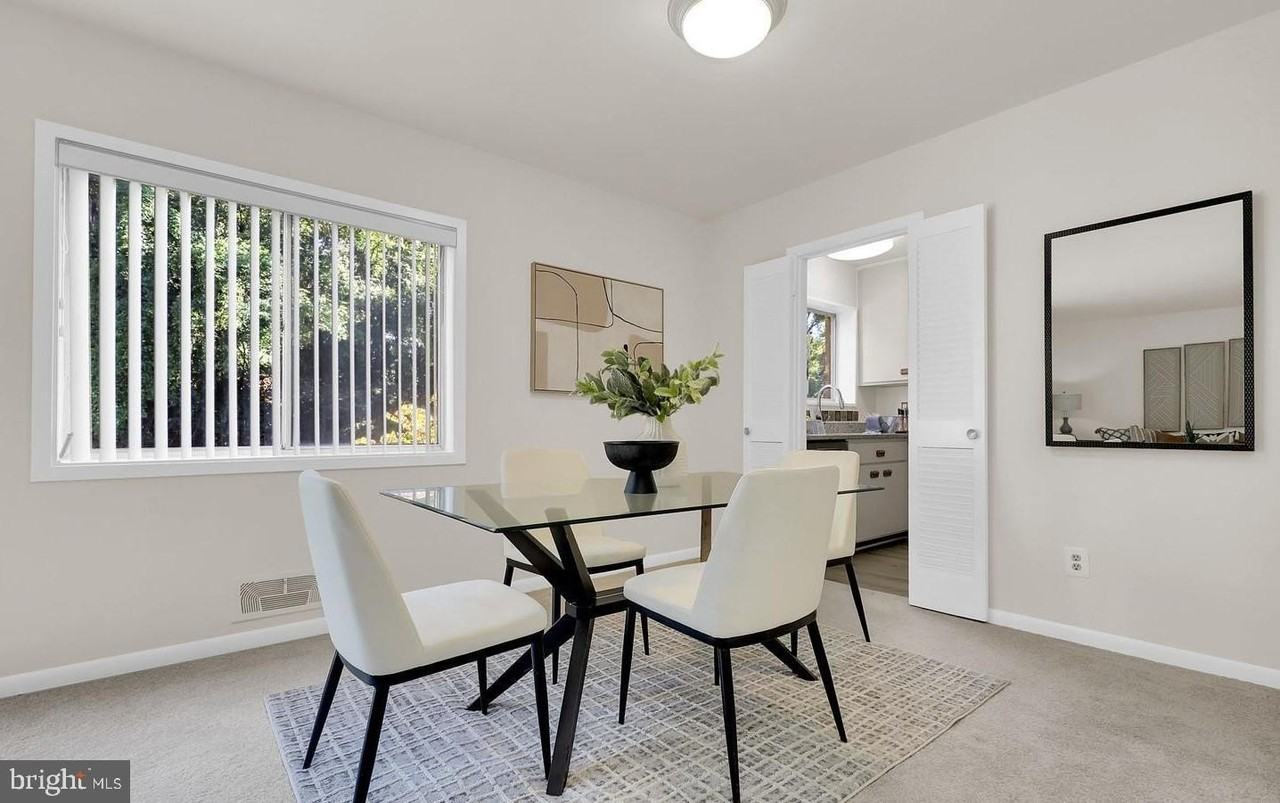 10661 Montrose Ave - Photo 2 of 12