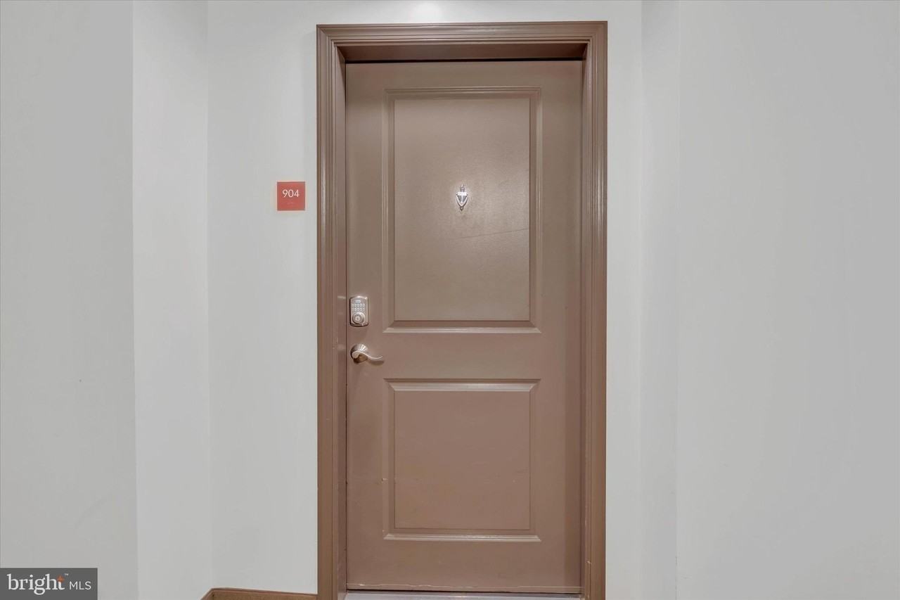 7923 Eastern Ave Apt 904 #904 - Photo 4 of 31