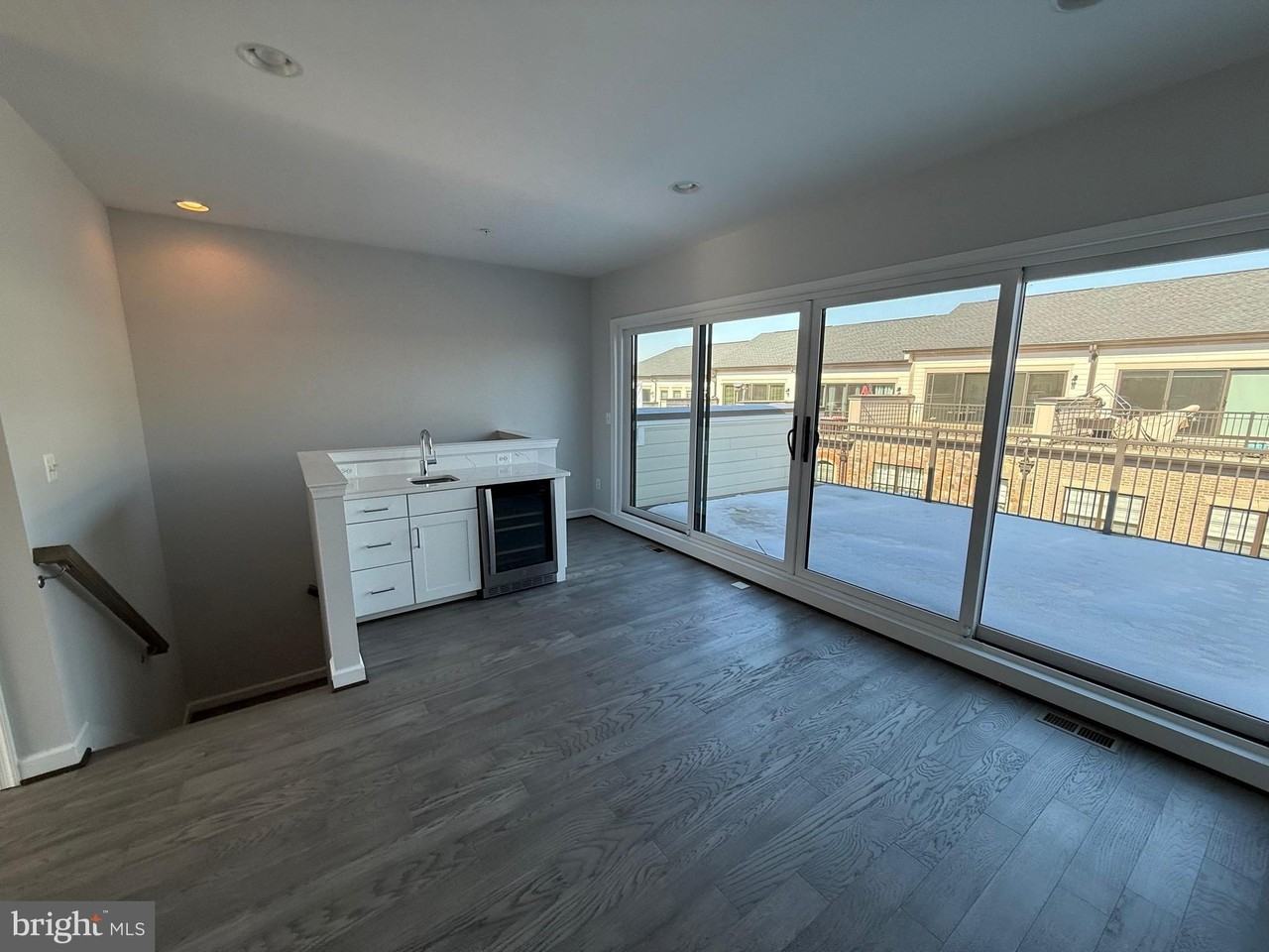 620 Leigh Way - Photo 5 of 37