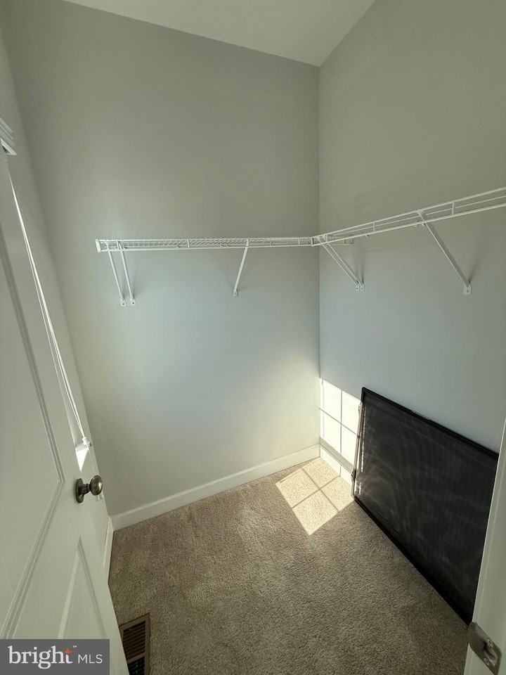 620 Leigh Way - Photo 7 of 37