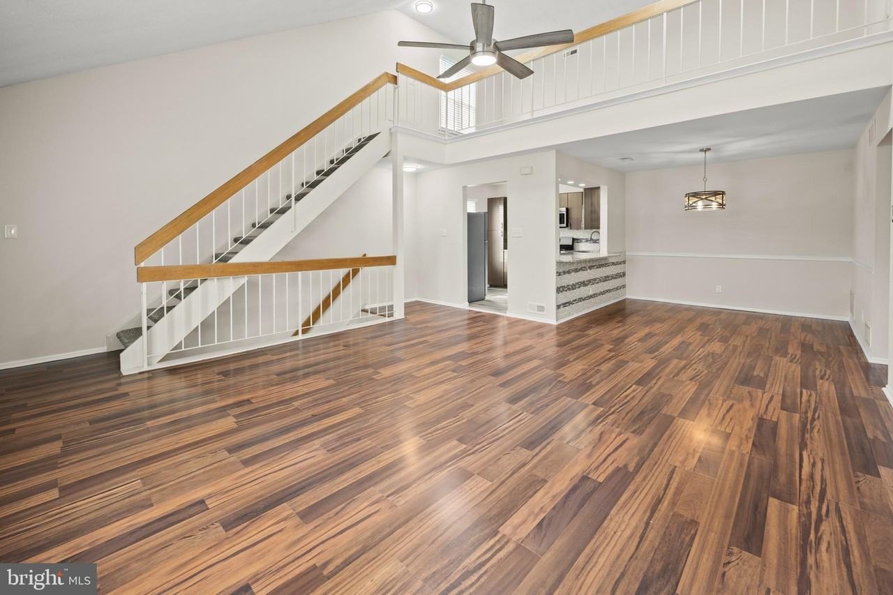 302B Harwood Ct - Photo 6 of 30