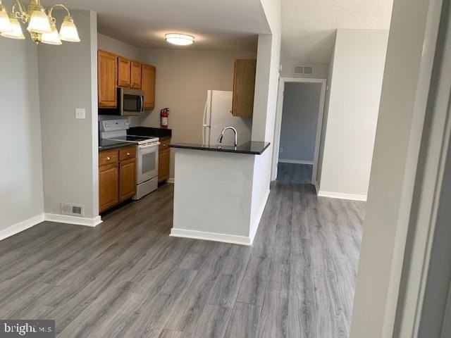 805 Augusta Cir - Photo 6 of 24