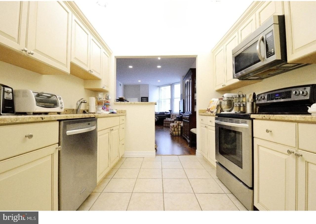 1600 Arch St Apt 914-18 #914 - Photo 5 of 13