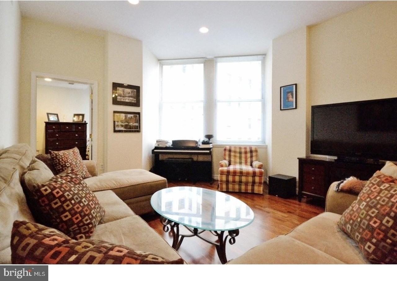 1600 Arch St Apt 914-18 #914 - Photo 7 of 13