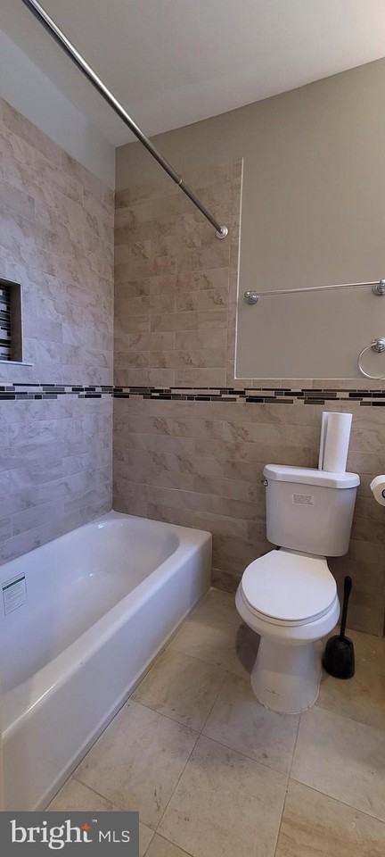 4233 Lancaster Ave Apt 2nd #2ndFLUNITA - Photo 3 of 9